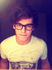 boys-xoxo:  this is the guy in the obey shirt and i want ten of him! If any one knows who he is send me a name because I’ve had quite a few people ask and i wouldn’t mind knowing myself :) xx
