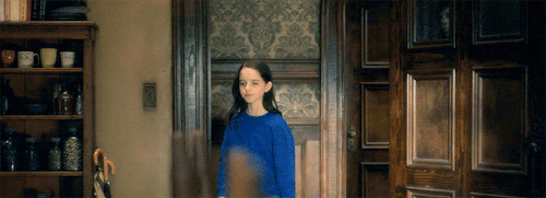 chelseaperetti:Some of the hidden ghosts in The Haunting Of Hill House