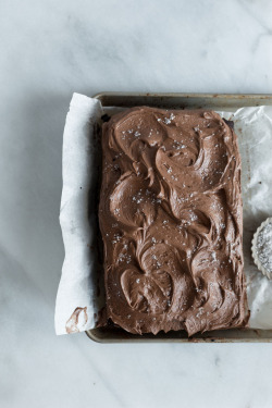 sweetoothgirl:    CHOCOLATE SHEET CAKE WITH FLEUR DE SEL FROSTING  