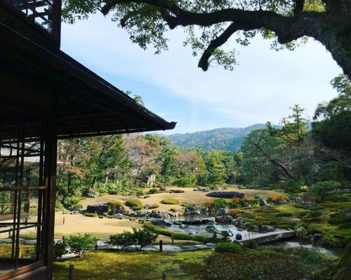 ⛳️1593. 無鄰菴庭園 Murinan Garden, Kyoto ーー #山縣有朋 が“植治”七代目 #小川治兵衛 と共に作り上げた、東山の借景が美しい“近代日本庭園の傑作”。#国指定名勝 。 