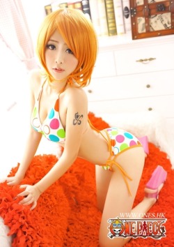 cosplay-soul:  Nami (One Piece)