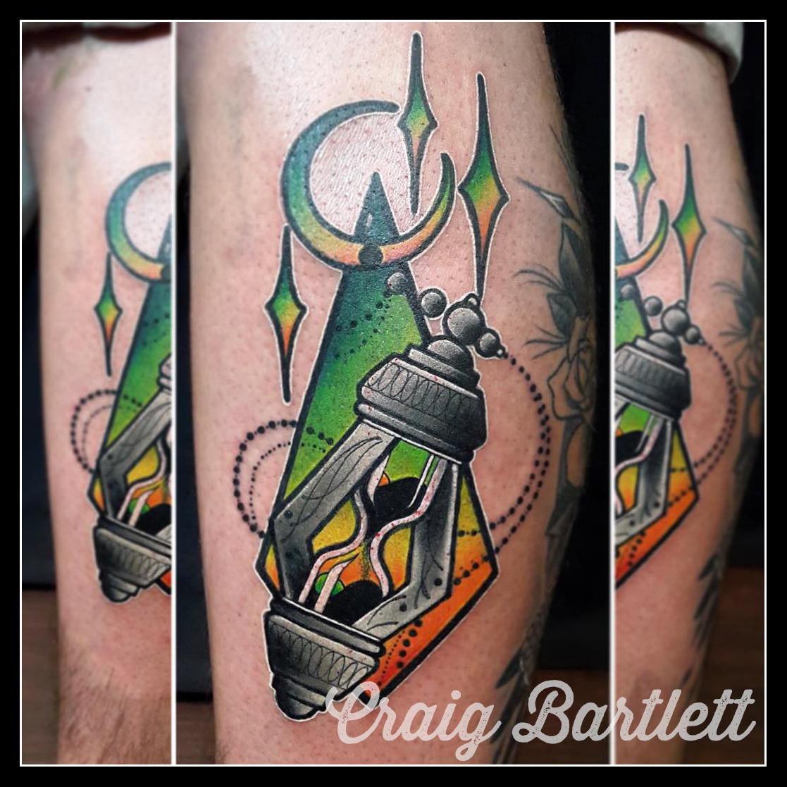 Traditional hourglass tattoo on the forearm  Tattoogridnet