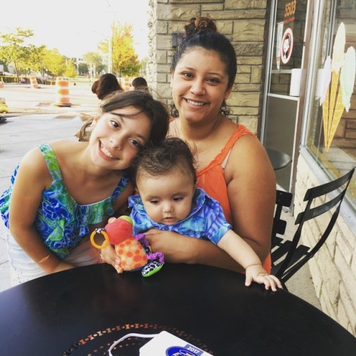 First day of fall and feels like summer! #firstdayoffall #icecream #hotlikesummer #mygirls #mygrands