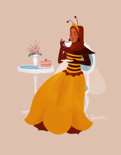 aaaliyaamj: Queen Bee sipping tea 🐝☕️