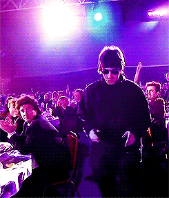 fuckyeahtivo:  akachief:  No one can walk as cool as Liam Gallagher.  ROLE MODEL. 