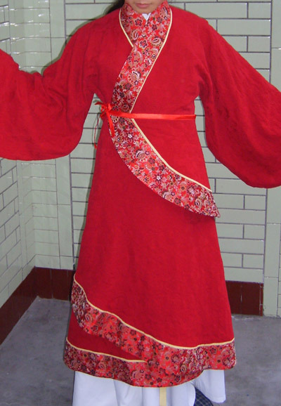 How to put on Hanfu (Han Chinese clothing)?