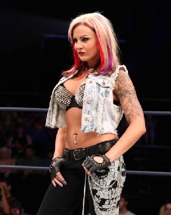 thetoprope:  The choice for the Weekly Women’s Wrestling Star is the 2-time Knockouts Champion, TNA’s Velvet Sky!  