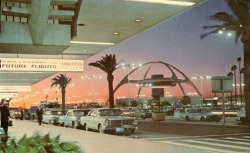 westside-historic:Los Angeles International Airport at sunset in the 1960s. Nice view of the Theme Building from the United Airlines terminal.