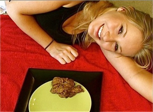 shitluvr:The sexiest girls in the world LOVE TO SHIT!