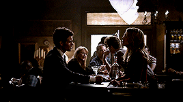 tumblr_p6mc20uhgK1twe00io3_r4_400.gif
