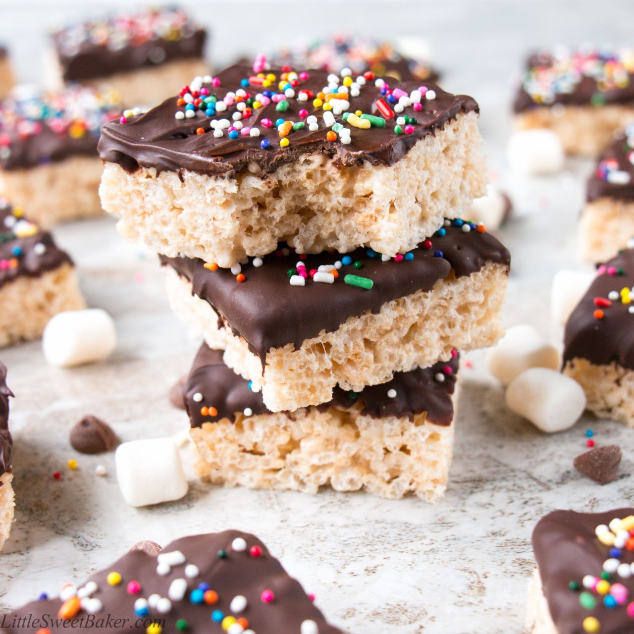 fullcravings:  Chocolate Dipped Rice Krispie Treats