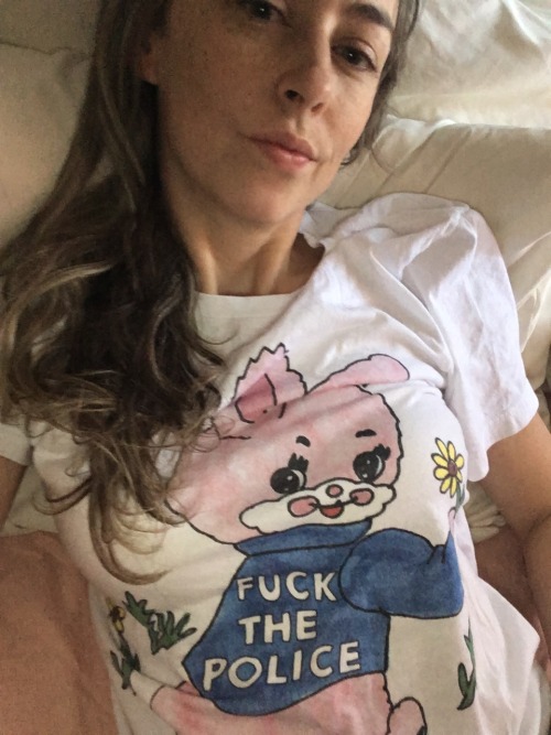 that’s just how I feel (shirt via @partywitch)