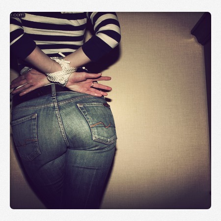 I just love the casual tone of this pic!