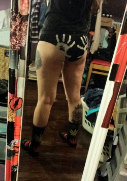 dabbyhippiemusic:  my ass, rasta huf socks, and tattoos