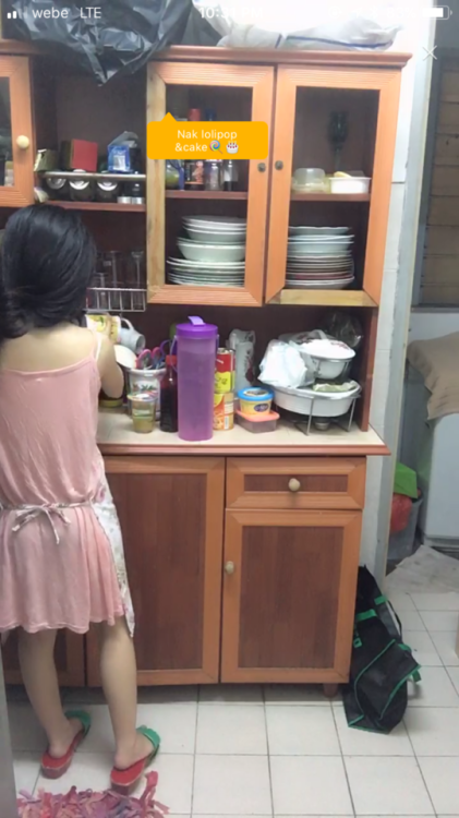 hayalanku143:Cute nyerrComey baju dalam tu nampak cikit