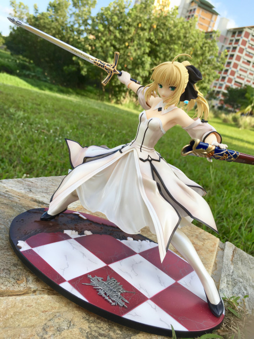 Behold, the 1/7 scale Saber Lily Golden Caliburn by Goodsmile company ~This is my second figurine so