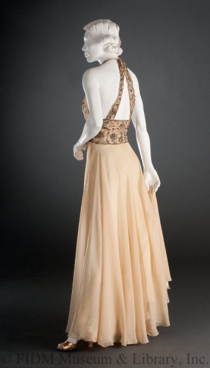fashionsfromhistory: Evening Dress Madeleine Vionnet 1936-1938 FIDM Museum