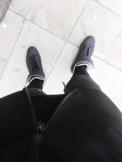 blvck-zoid:  Follow BLVCK-ZOID for fashion