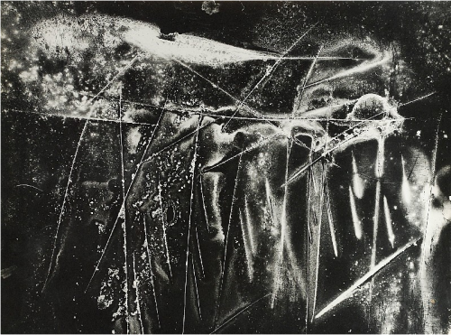 istmos:  1- Bronisław Schlabs, photogram T12/72/58, 1958 2- Tom Sandberg, “Untitled” 1984/95