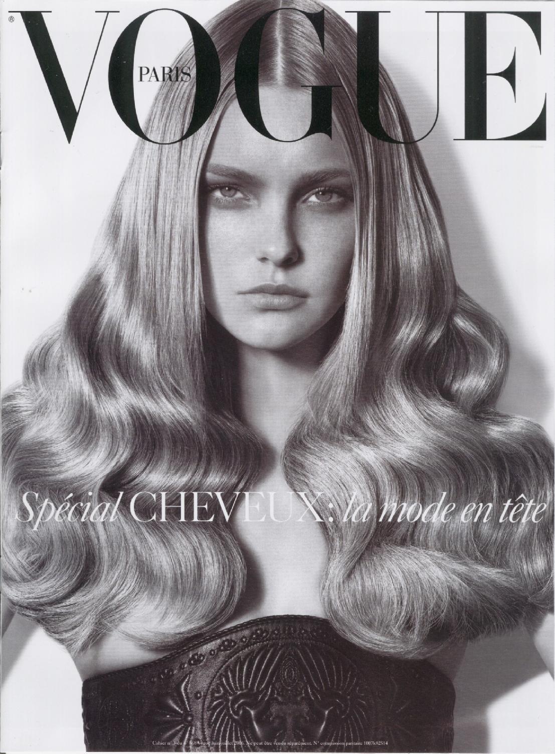 glitter-in-wonderland:  vogue-i-s-my-religion:  lelaid:  Caroline Trentini by Terry