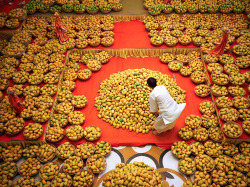 bobbycaputo:  Mango Festival, India Photograph