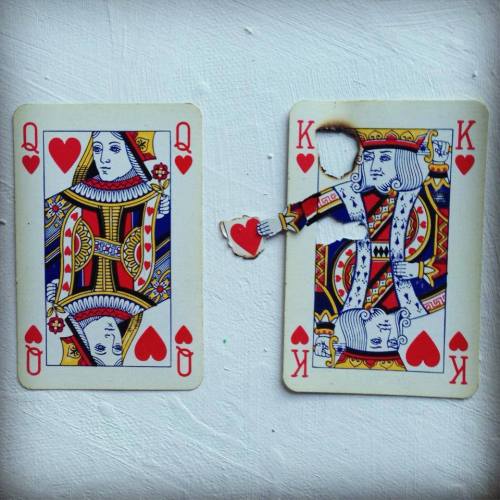 DIY Inspiration: &quot;Queen of hearts/Suicide King&quot; 2013 by Elmo Hood&n