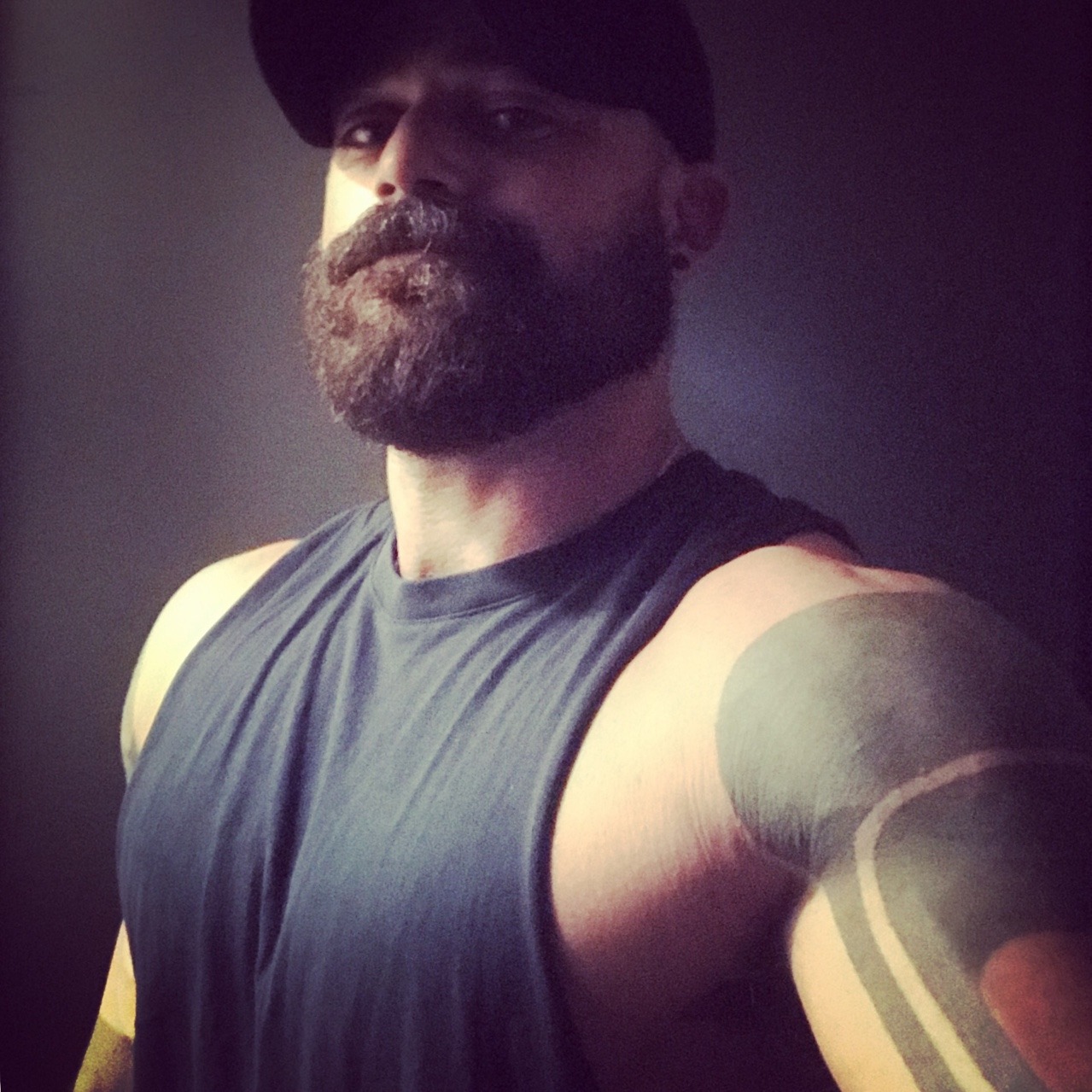 bugsy99:  Follow me and I’ll follow you. See hundreds of great beards of all sizes.