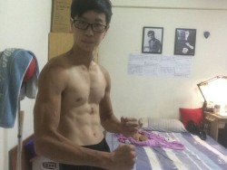 tristan1069:  (Taiwan) Martial arts guy