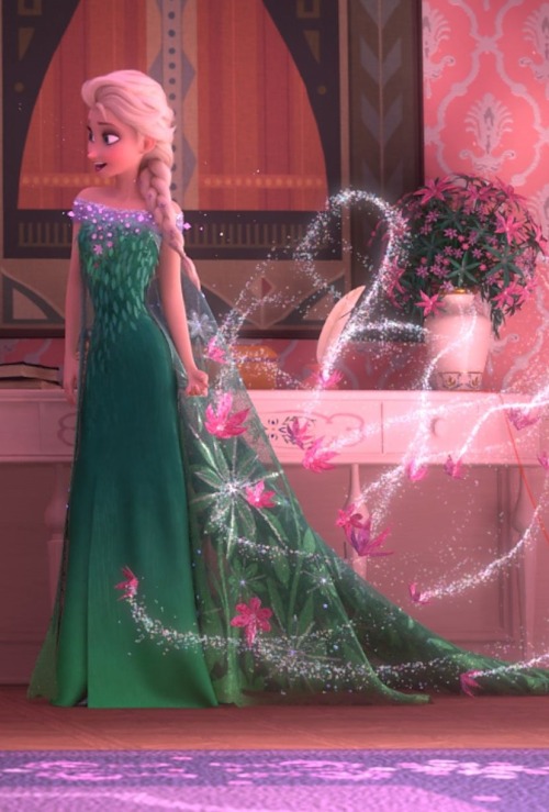 Frozen Fandom: OMG HER DRESS SO PRETTY AAAAAAAAAAAHHHH!!!!Me: Is&hellip;is she wearing frozen al