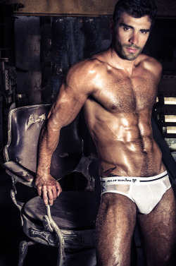 hotmales-n-stuff:  follow Hot Males ‘n Stuff and my more work safe blog Tissy’s Stuff