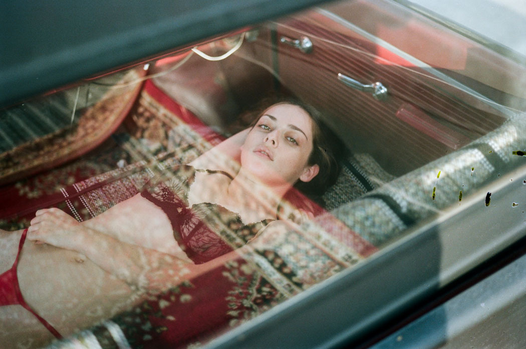 toutdroitaller:  nevver: Hands on the wheel  Charlotte Jane/Herbert Michael George