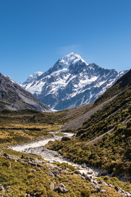 naturalsceneries: Aoraki, the “Cloud Piercer” - Australasia’s highest peak, Central Otago, New Zeala