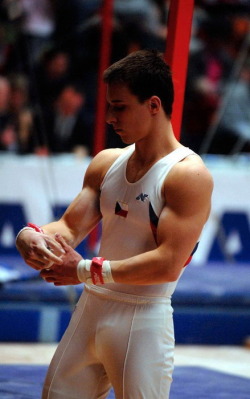 jockbrad:  All things sports gear … swimmers, wrestlers, football players, jockstraps, speedos and spandex!http://jockbrad.tumblr.com/