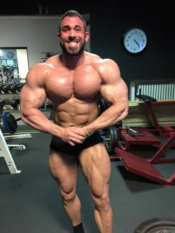 whitepapermuscle:  Kevin Wolter