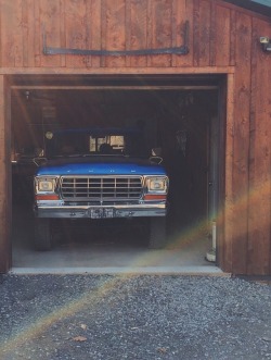 ridenrank:  1979 Ford F-350 Ranger   Used to have one of these 🤘🏼