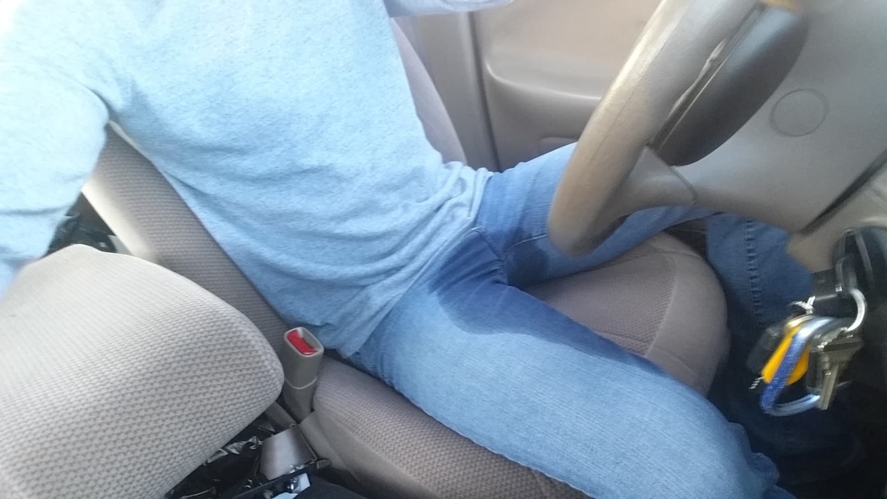 alex-the-abdl:  so I started to have an accident the other day while I was in the