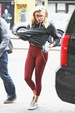 celebdish:  Chloe Grace Moretz Camel Toe