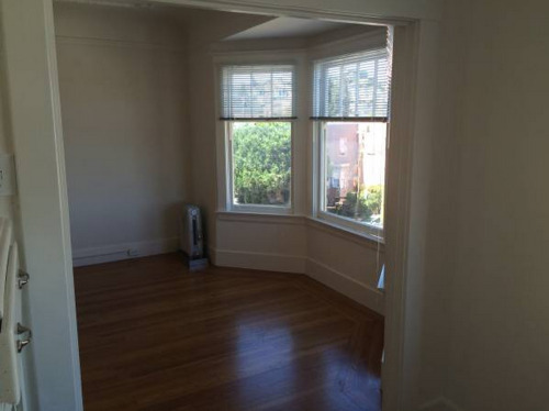 househunting:  񘣇/studioSF, CA