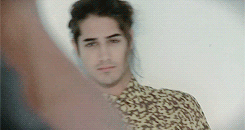 youngandarenegade:  Get to Know Me meme [5/5] actors –&gt; Avan Jogia “Apathy