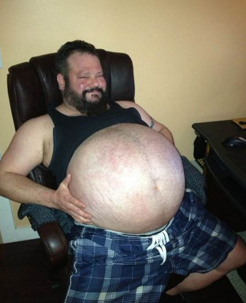 mpreg-man:Brian’s  triplets were ready, his belly ripe and round, labor could begin any second, and he couldn’t wait. 