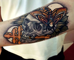 thievinggenius:  Tattoo done by Brando Chiesa.https://instagram.com/brandochiesa/