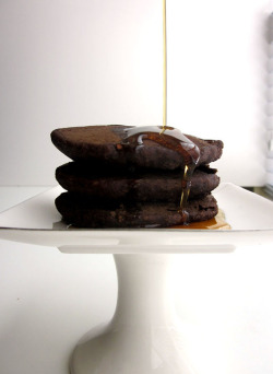 findvegan:  Vegan chocolate cake pancakes