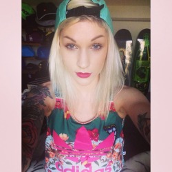 alicelavie:  #adidas #diamondsupplyco #diamond