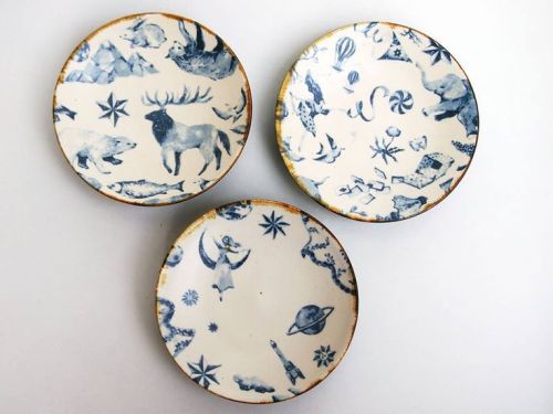 notesformyfuturefarm:  China pattern of my dreams. 