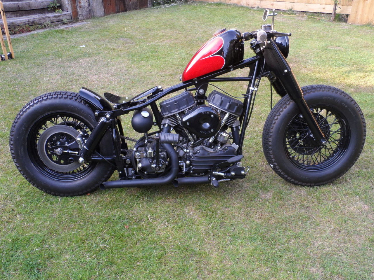 jd-kd:  Harley 1956 FLE Panhead