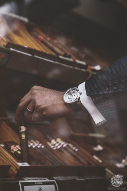 watchanish:  Arnold & Son DBS x Cigars