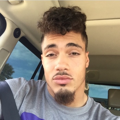 immafreebitxh:  Mmmm Duke!!! 