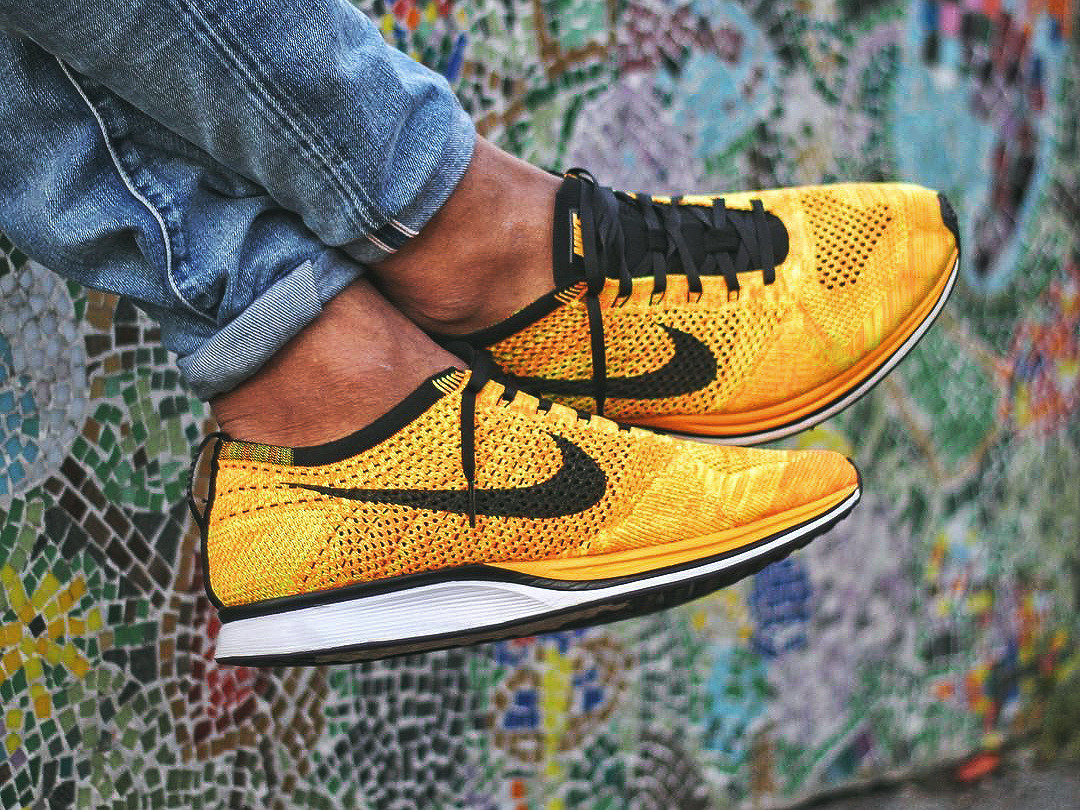 nike flyknit yellow and black