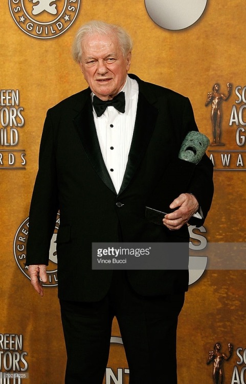  Charles Durning poses with the 2007 Actors Guild Life Achievement Award in the press room during th