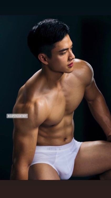 Hot Asian Guys